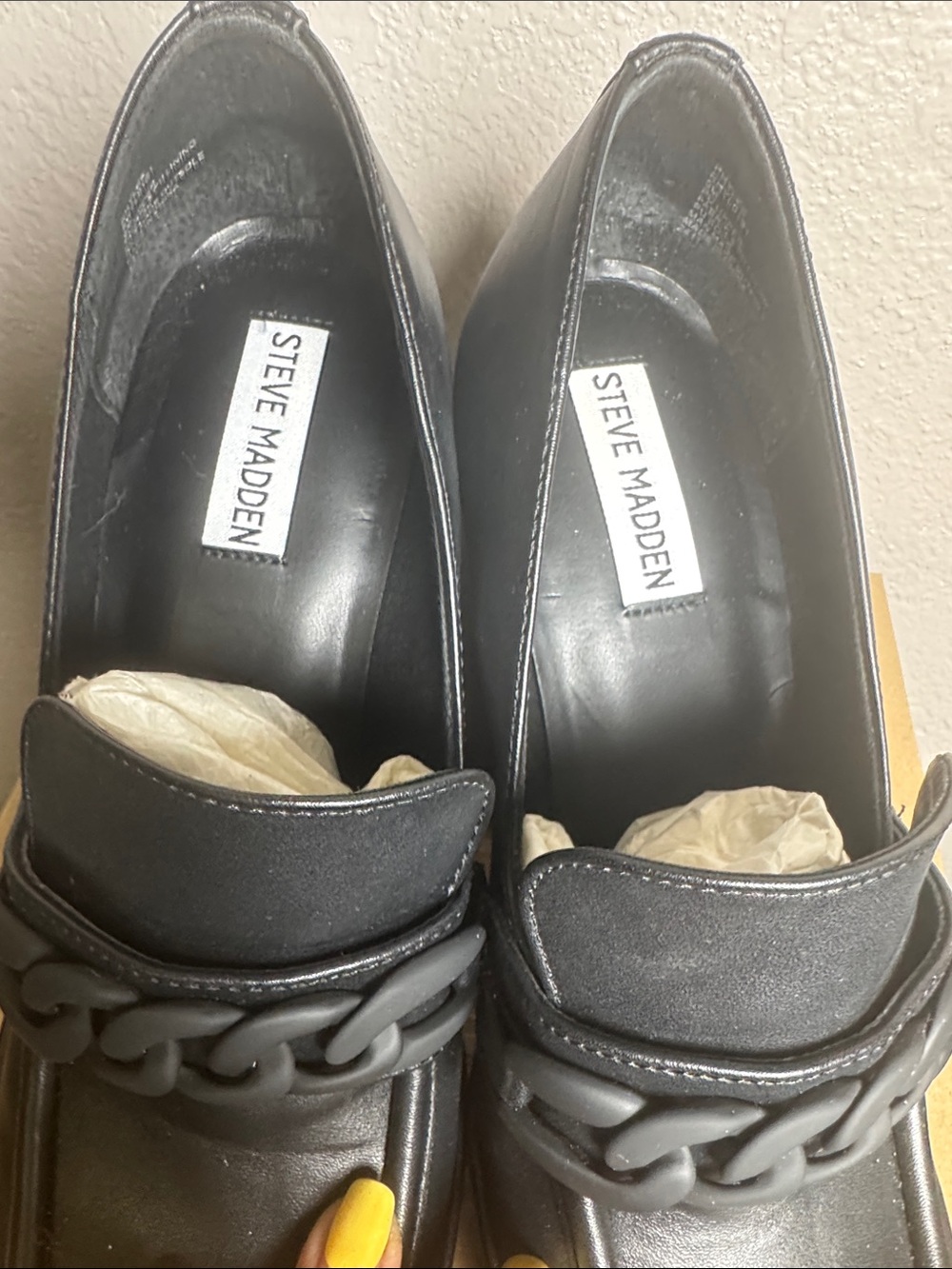 Steve Madden Ryhlee Black Chain Platform Loafer Heels - Picture 2 of 8